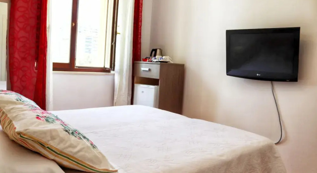 B&b Villa Maria Di Venere, Buchen Sie Bed & Breakfast Hotels in Metropolitanstadt Bari mit Parkplatz, Parkplätze