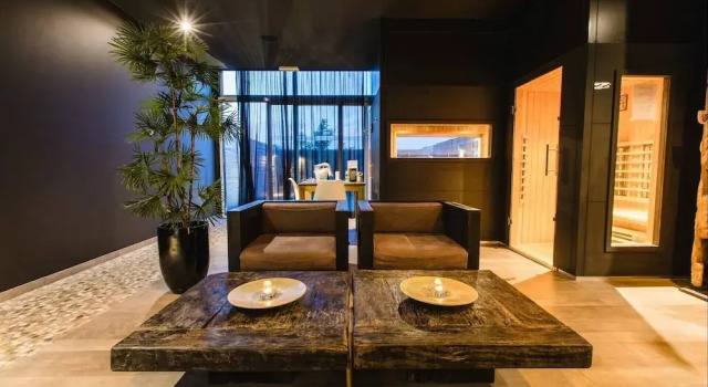 Pure Hotel, Rezerwuj Hotel Hotele w Bruksela z parkingiem, Parking