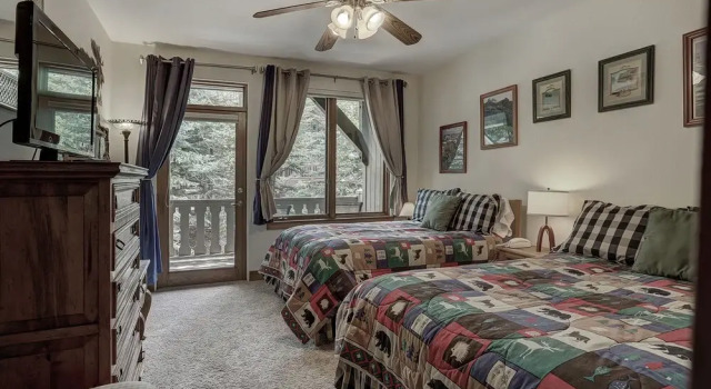 2br- Arrowhead Village- Great Location And Gorgeous  2 Bedroom Condo by RedAwning