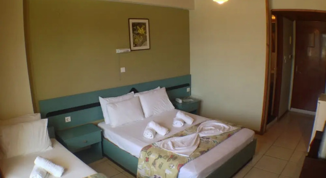 Трёхместный номер Standard с балконом Politia Hotel