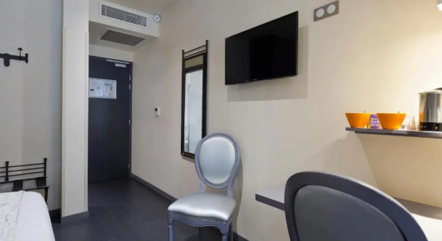 Четырёхместный номер Superior Hôtel Aurore Paris Gare de Lyon