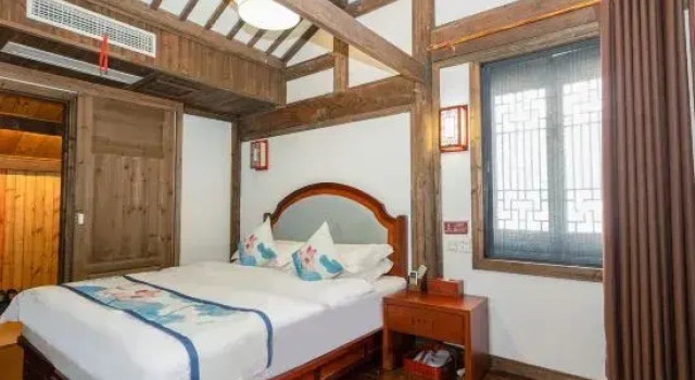 Люкс France Family Hostel