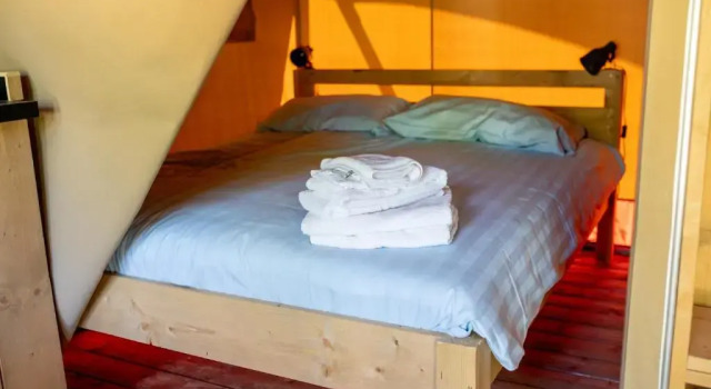 Тент Camping RCN Val de Cantobre