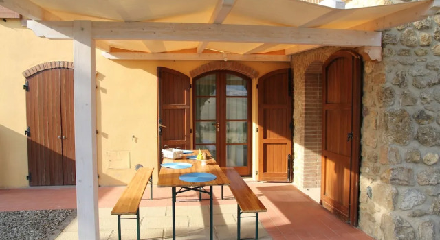 Апартаменты Classic Borgo del Silenzio - Apartments with pool in Lajatico