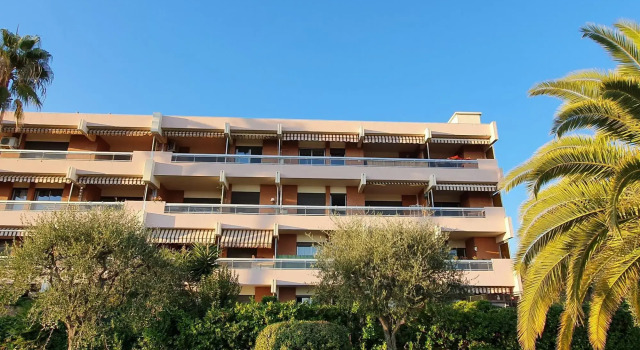 Classy Apartment in Nice with pool and private parking place, Забронировать Апартаменты/квартира Апартаменты Ниццы, рядом с Carras Plage, Апартаменты/квартира