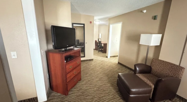Люкс с 2 комнатами GrandStay Residential Suites Hotel - Eau Claire