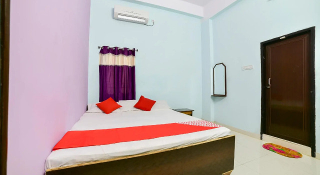 OYO 63579 Hotel Shanti Niketan, Book Hotel Deoghar Jharkhand