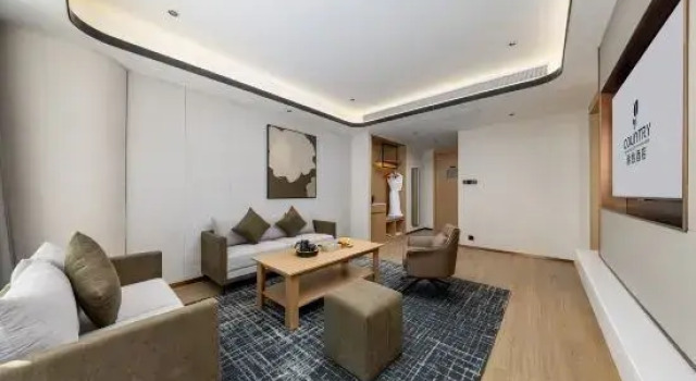 Семейный люкс Country Inn & Suites by Radisson Hotel (Nanchang West Railway Station Guotizhongxin Subway Station)