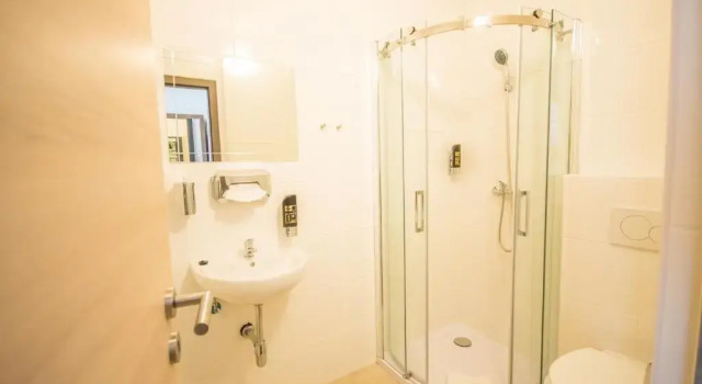 Номер Standard Turm Inn 24H Self Check In By H&H Hotels