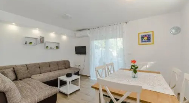 Apartment Robinson