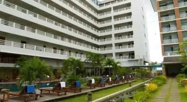 Кровать в общем номере Hatyai Paradise Hotel