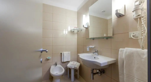 Трёхместный номер Comfort Отель Mirasole International