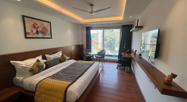 Номер Deluxe Nikko Premier - Near Medanta Hospital