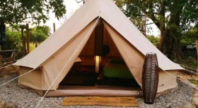 Тент El Zoo Hostel, Bar & Pool