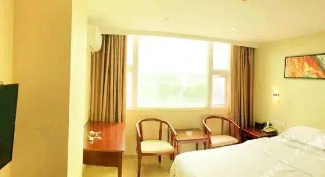 Люкс Deluxe Shenggao Hotel (Shenzhen Shajing Xinqiao)