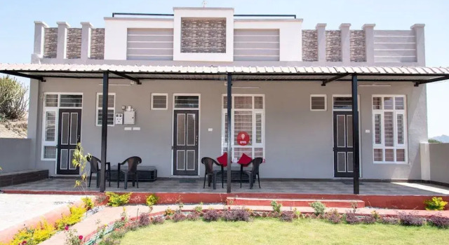 OYO 13182 Home Farm Stay Near Jeevantaara Resort, Забронировать Фермерский дом Отели штата Раджастхана с парковкой, Парковка