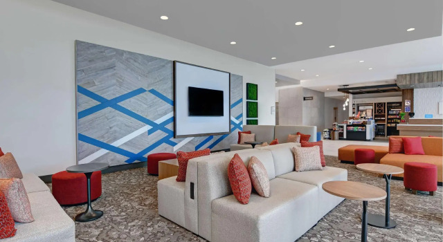 Четырёхместный номер Standard Hilton Garden Inn Madison Huntsville Airport