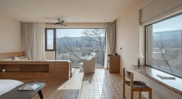 Люкс с красивым видом из окна Yuanbaixiang Luxury Hotel (Zhongwei Branch)