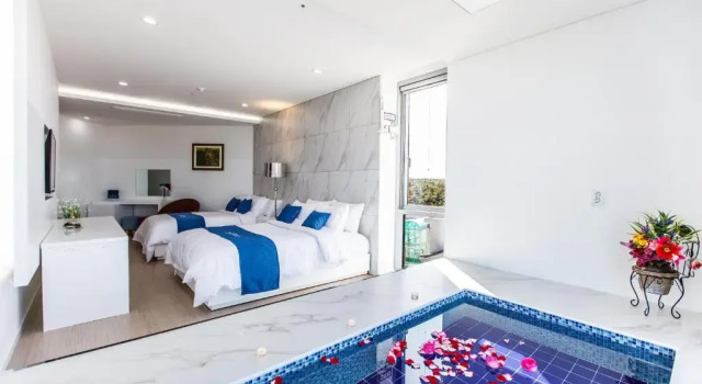 Семейный номер Standard с видом на море Blue Spring Hotel