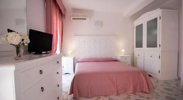 Hotel Residence Villa San Giovanni, Book Hotel Hoteller i San Giovanni med morgenmad, Morgenmad