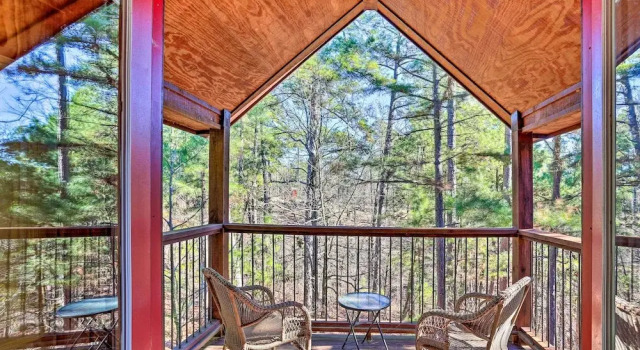 Коттедж Southern Hills Cabin Near Beavers Bend State Park!