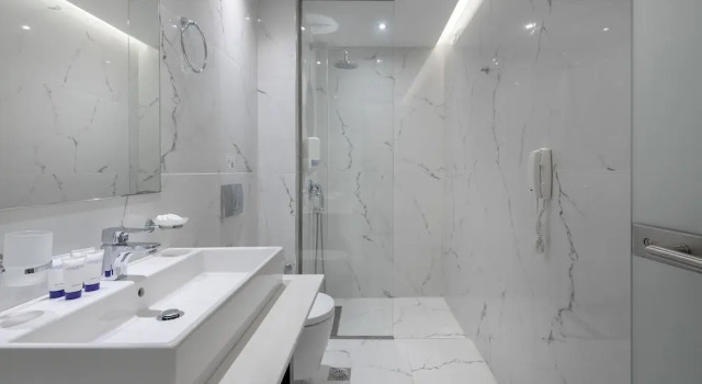 Трёхместный номер Standard с балконом Oceanis Park Hotel