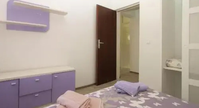 Apartments Mirjana 1555, Prenota Appartamento Valbandon Istria