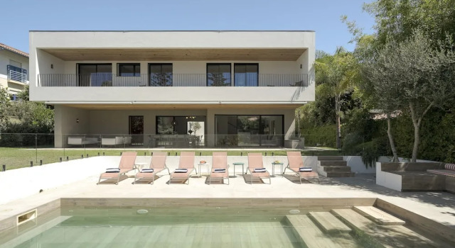 Cascais Contemporary Villa by Cadenzalux, Забронировать Вилла Виллы Кашкайш, рядом с Музей Condes de Castro Guimaraes, Вилла