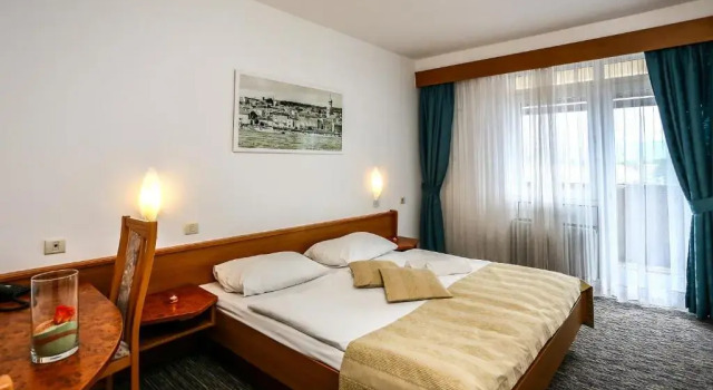Люкс Hotel Dražica - Hotel Resort Dražica