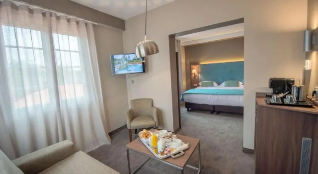 Двухместный полулюкс Hotel Lou Castelet