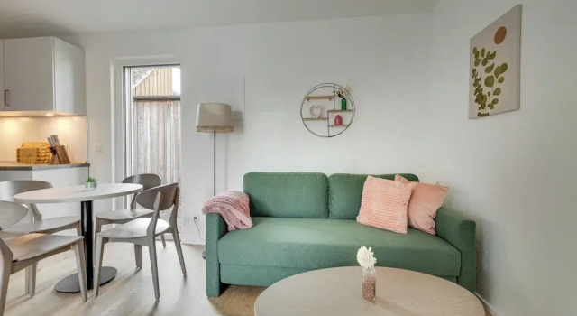 Апартаменты Comfort Haus Biederstaedt & LivJana