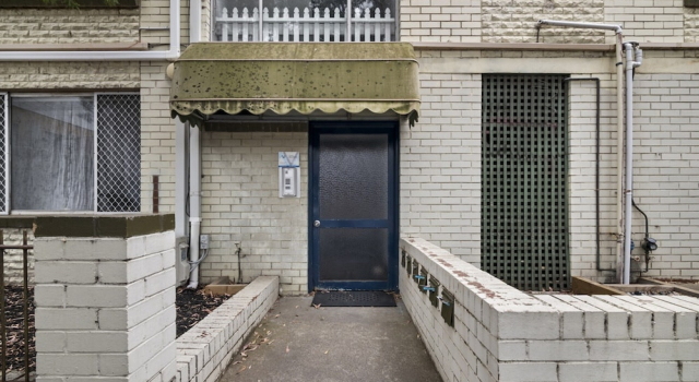 Convenient 2-bed Retreat in Flemington, Book Apartment Melbourne 
