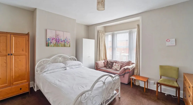 4 Bed House in Wolverhampton Your Home From Home, Varaa Hotelli Wolverhampton West Midlands
