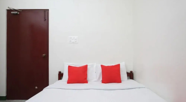 OYO 39960 Aira Park Hotel, Забронировать Отель Отели штата Тамилнада с завтраком, Завтраки