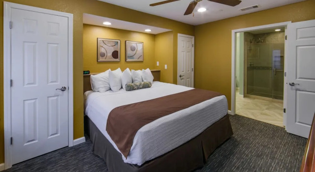 Holiday Inn Club Vacations Orlando Breeze Resort, Buchen Sie Resort Hotels in Four Corners mit Pool, Schwimmbad