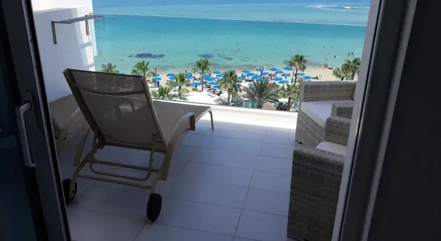 Superior Dvoulůžkový s manželskou postelí pokoj s balkonem a a výhledem na moře Vrissaki Beach Hotel