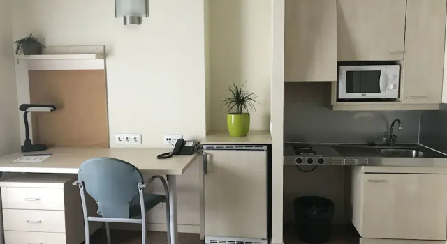 Двухместная студия Classic Residencia Universitaria Resa Blas De Otero