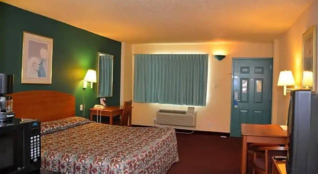 Двухместный номер Standard Stay Express Inn Near Downtown San Antonio TX