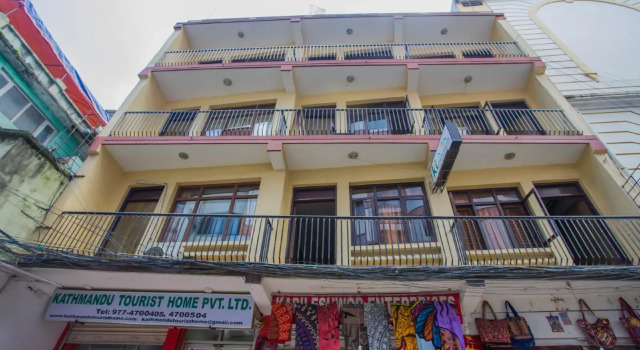 OYO 166 Kathmandu Tourist Home, Забронировать Отель Тамель Катманду