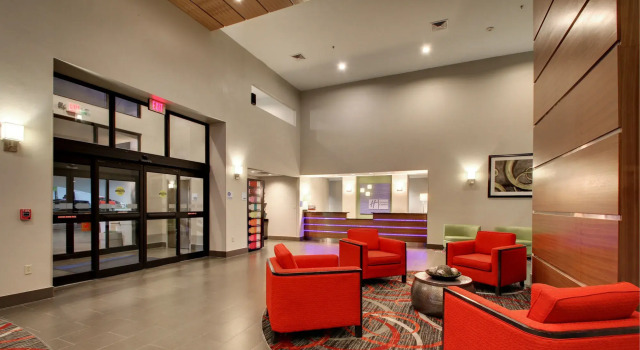 La Quinta Inn & Suites by Wyndham Meridian