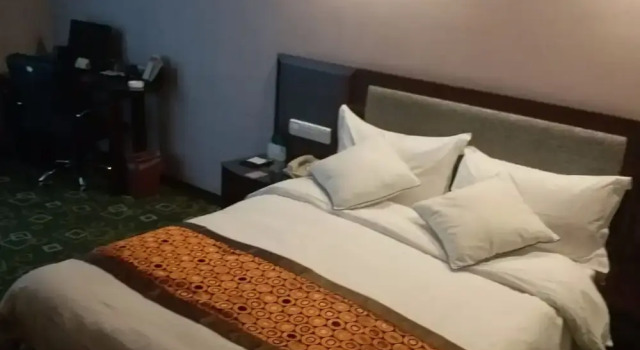 Двухместный номер Business Dushanzi Hotel - Urumqi