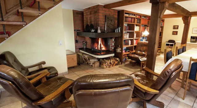 Spacious Holiday Home in Altenilpe with Open Fireplace, Забронировать Отель Шмалленберг 