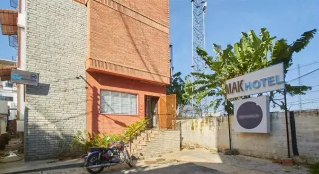 Mak Hotel, Rezervovat Hotel Hotely v Bangalore s parkováním, Parkování