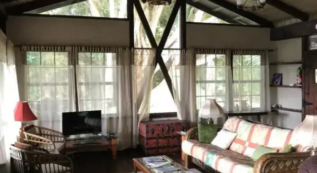 Коттедж с видом на сад Hale Maluhia Country Inn