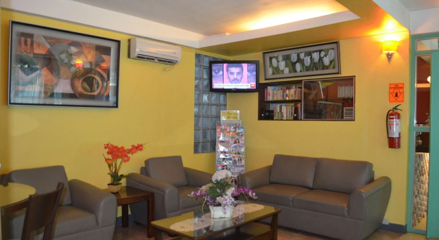 Franchise One Hotel, Rezervovat Hotel Makati City 