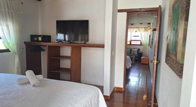Четырёхместный семейный номер Standard Цокольный этаж c 1 комнатой Hotel Villa del Angel