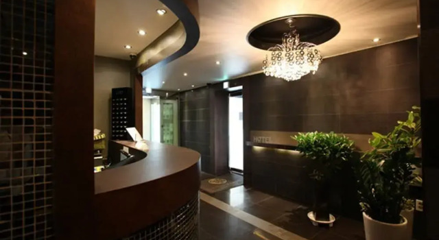 Hotel Mare, Забронировать Отель Сувон Кёнгидо, рядом с Hyowon Park