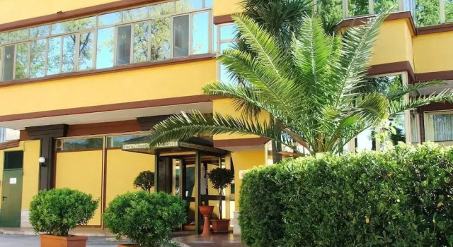Cristal Hotel, Buchen Sie Hotel Manocalzati Irpinia