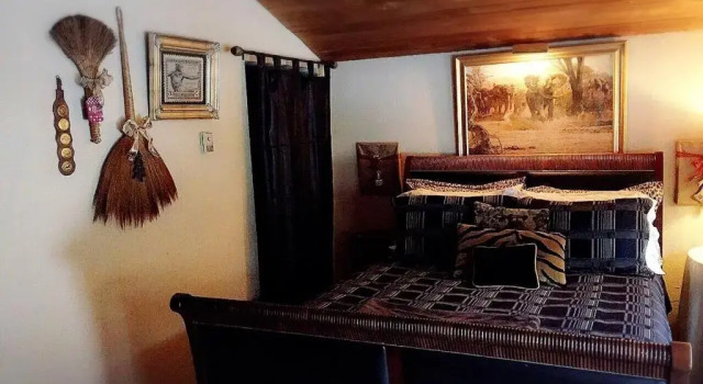 Люкс The Stone Hedge Bed and Breakfast