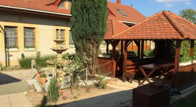 Kis Apartmanhaz